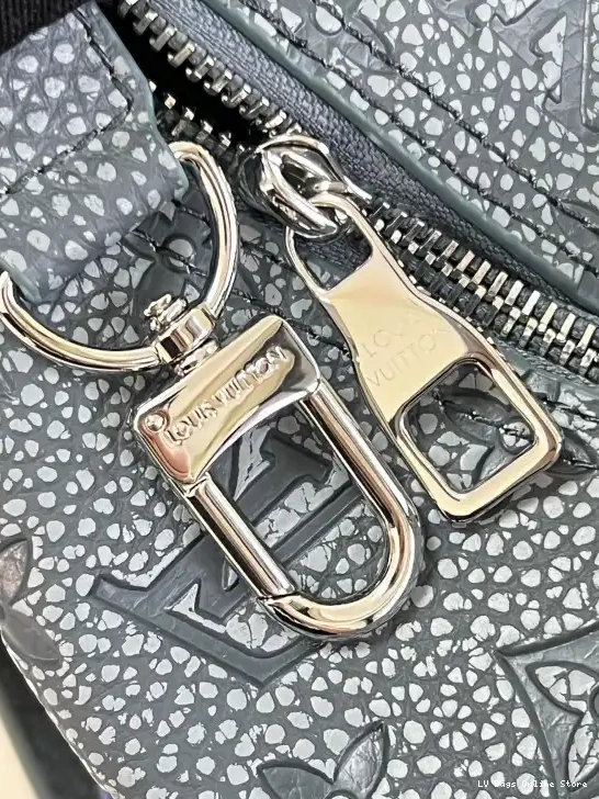 Rep HOBO CRUISER PM VUITTON LOUIS 0503